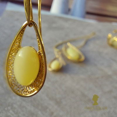 amber earrings Venice / milk decor